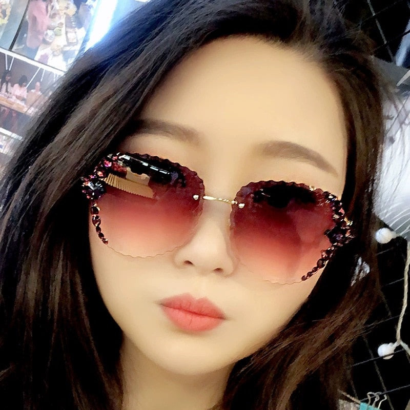 Lunettes de soleil tendance sans monture pour femmes, verres solaires de luxe à strass, style vintage, verres scintillants, verres UV400