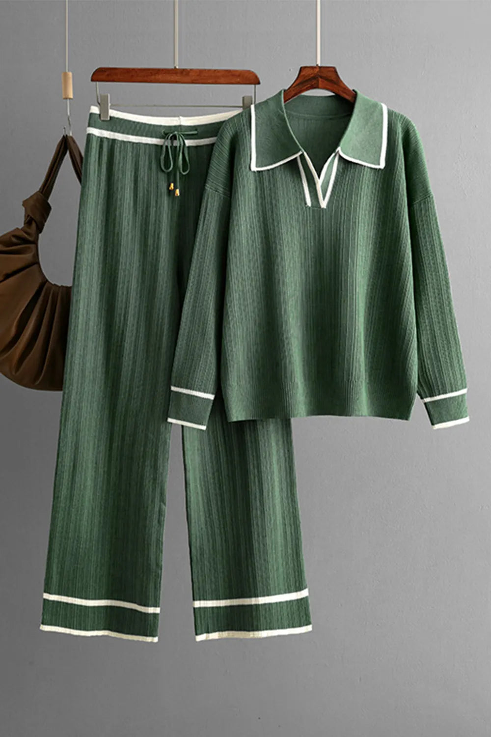 Ensemble pull-over à col Johnny et pantalon à cordon de serrage