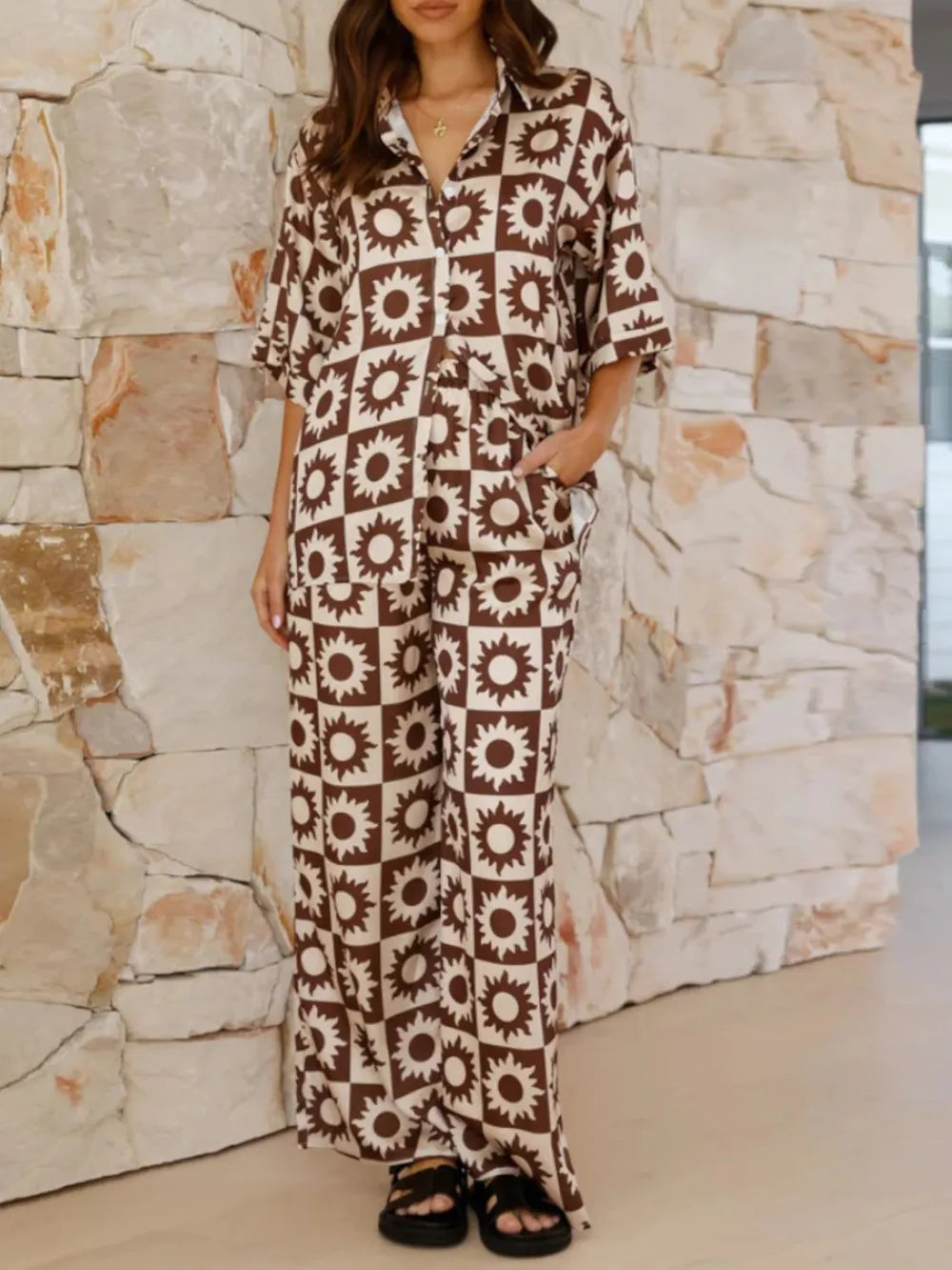 Ensemble haut et pantalon à col imprimé