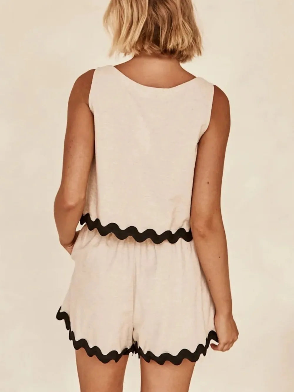 Ensemble débardeur et short à col rond et bordure contrastée