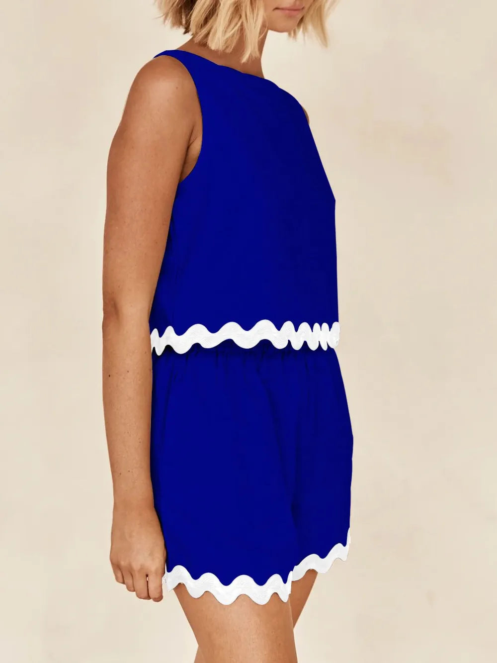 Ensemble débardeur et short à col rond et bordure contrastée