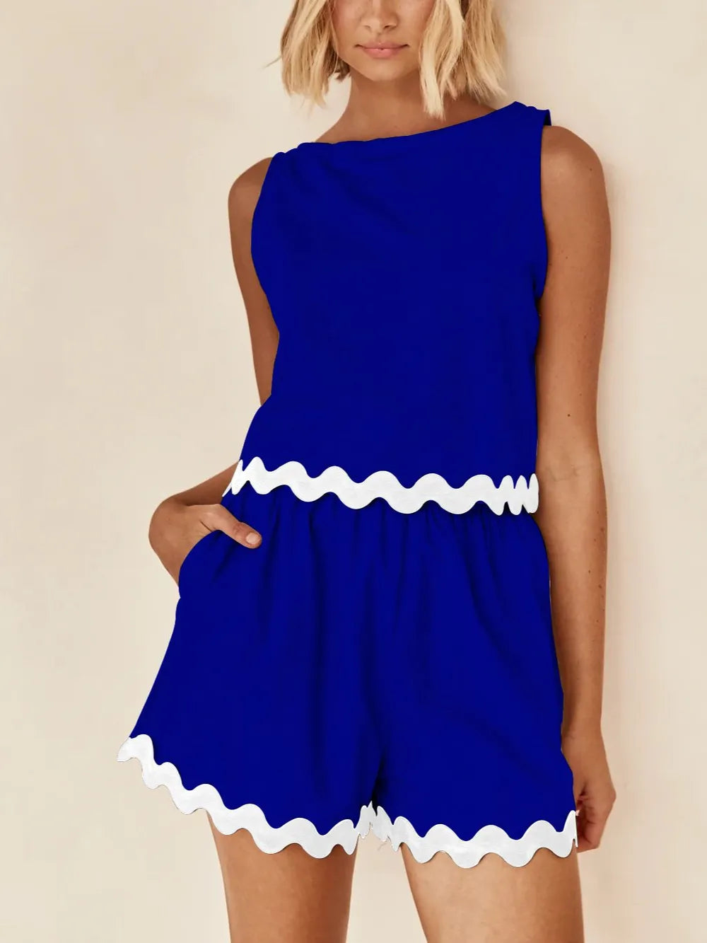 Ensemble débardeur et short à col rond et bordure contrastée