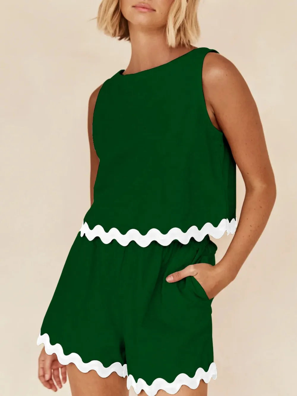 Ensemble débardeur et short à col rond et bordure contrastée
