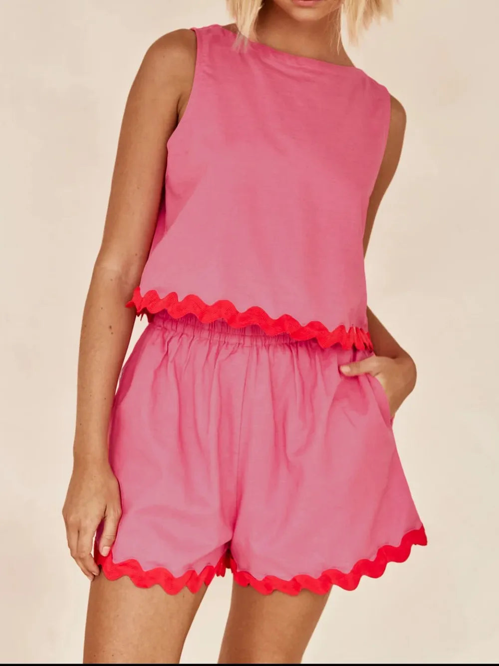 Ensemble débardeur et short à col rond et bordure contrastée