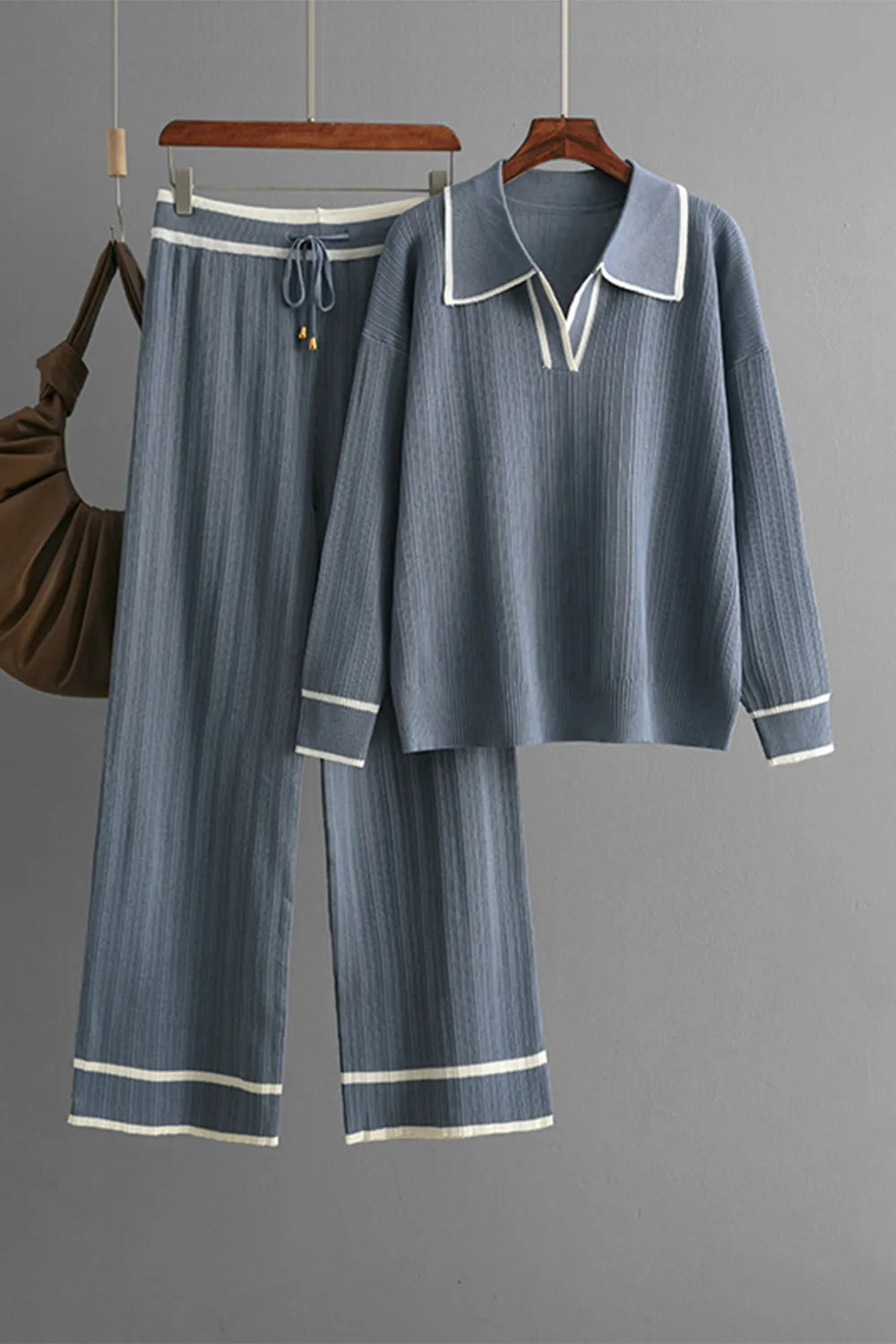 Ensemble pull-over à col Johnny et pantalon à cordon de serrage
